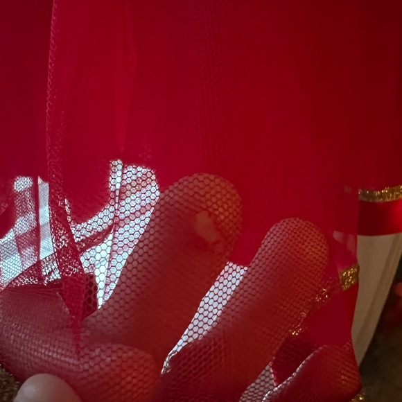 2 Christmas outfits size 6 and size 3T bundle! - Picture 4 of 5